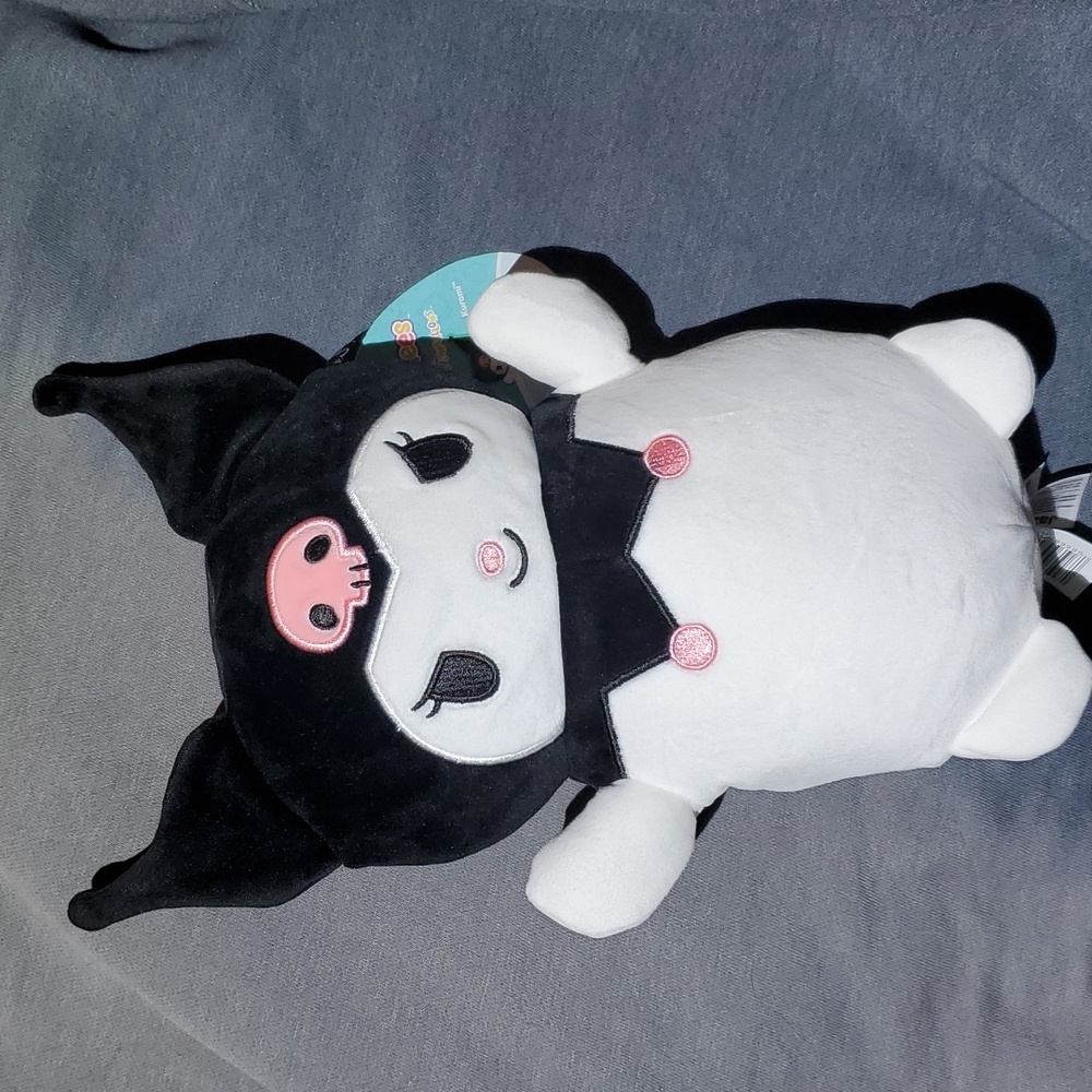 Hug Mees Squishmallow - Picture 1 of 6